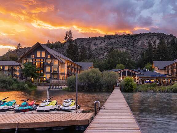 VB Listing Image Sunset Sips and Snacks 2024 800 x 350 px large 1100 x 788 px 4