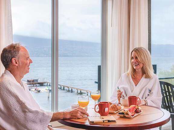 Summerland Waterfront Resort Okanagan Hotel Gift Certificates